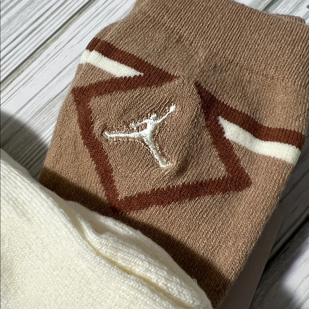 Jordan Kids Diamond Logo cushioned High Crew Socks Set of 2 cream tan size 3Y-5Y